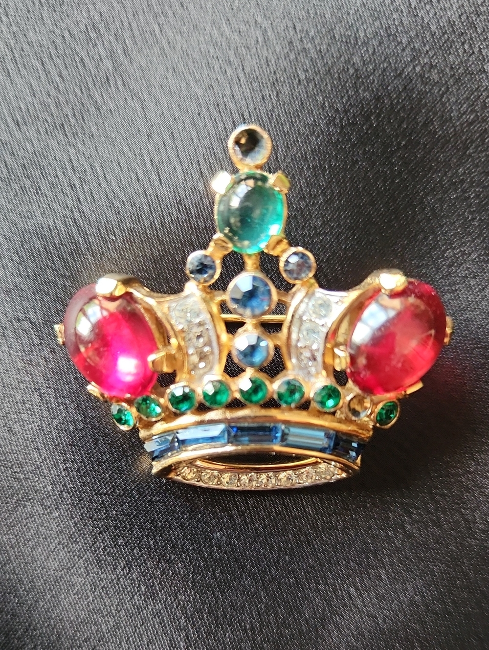 Vintage 1940s Trifari Alfred Philipe Crown Brooch